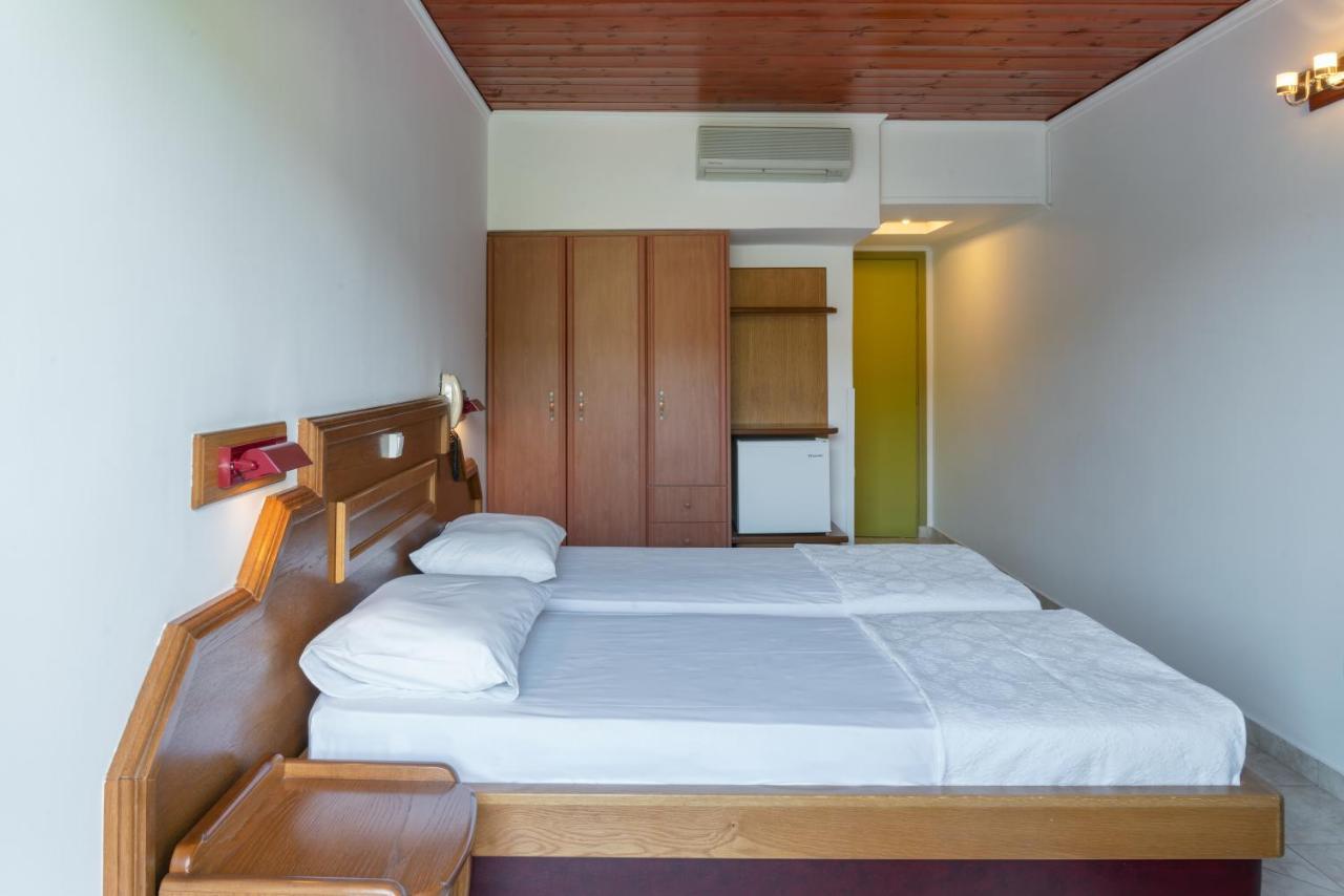 Binji Hotel Epidaurus Екстериор снимка